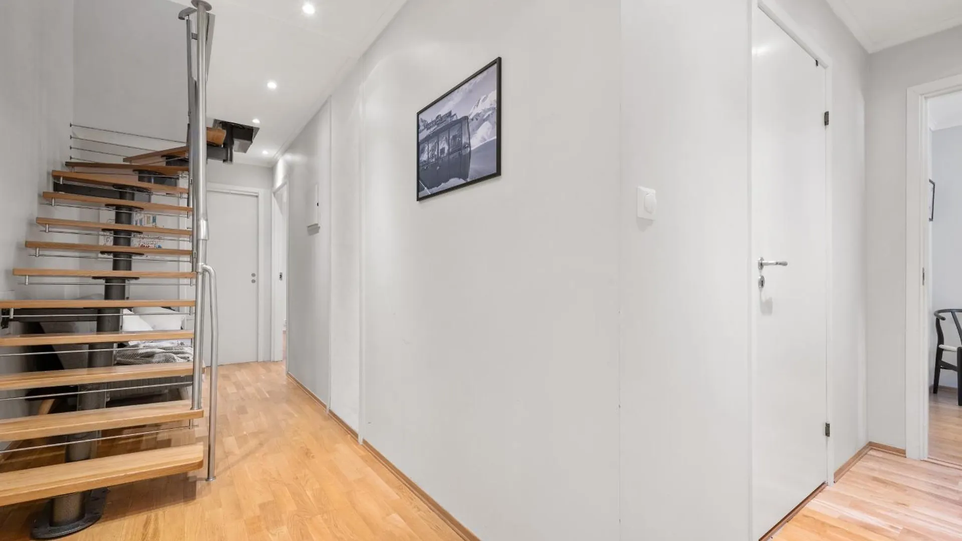 12-Guest Apartment - Self Check-In - Large Smart Tv - Central Bergen 0*,  Norway