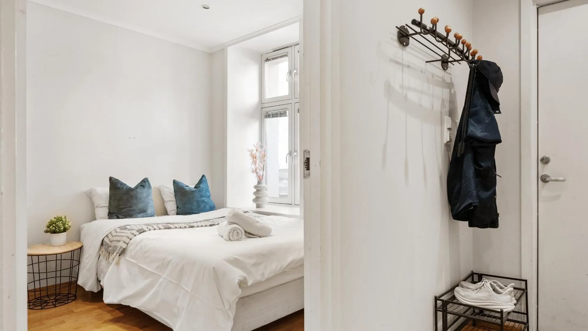 12-Guest Apartment - Self Check-In - Large Smart Tv - Central Bergen